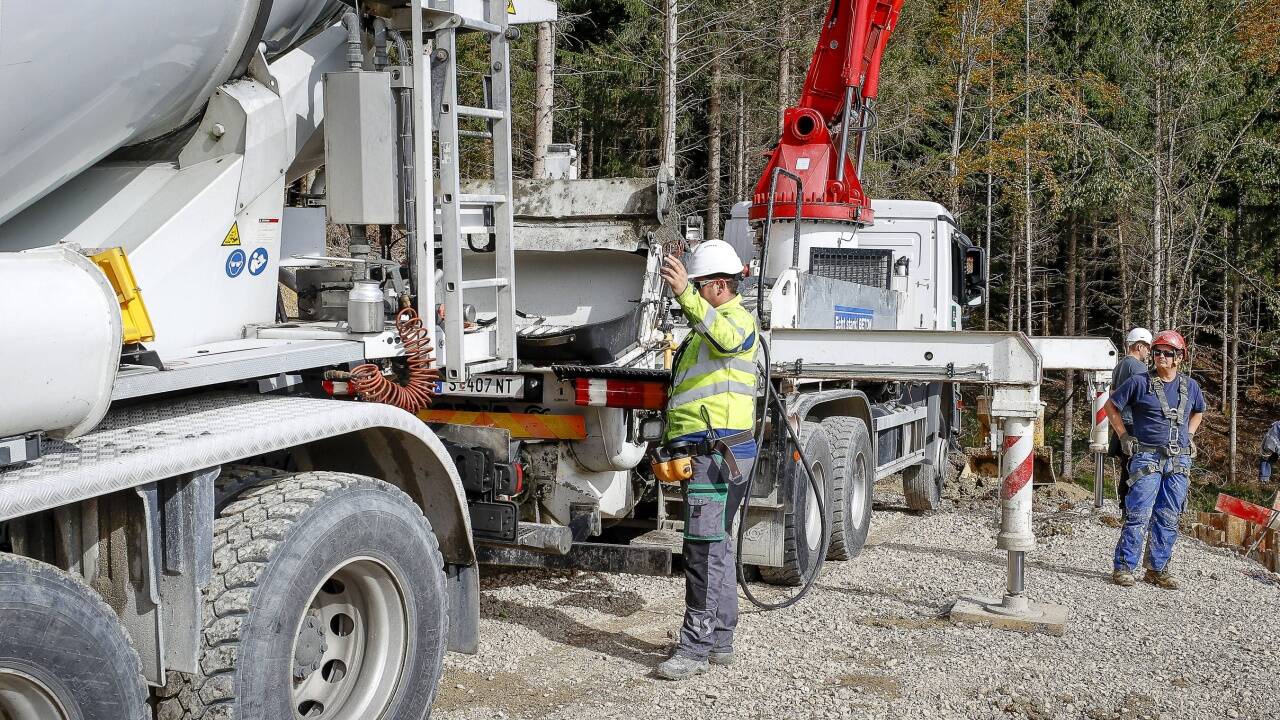 Der Bau der 380-kV-Leitung (hier am Heuberg) schreitet voran. 