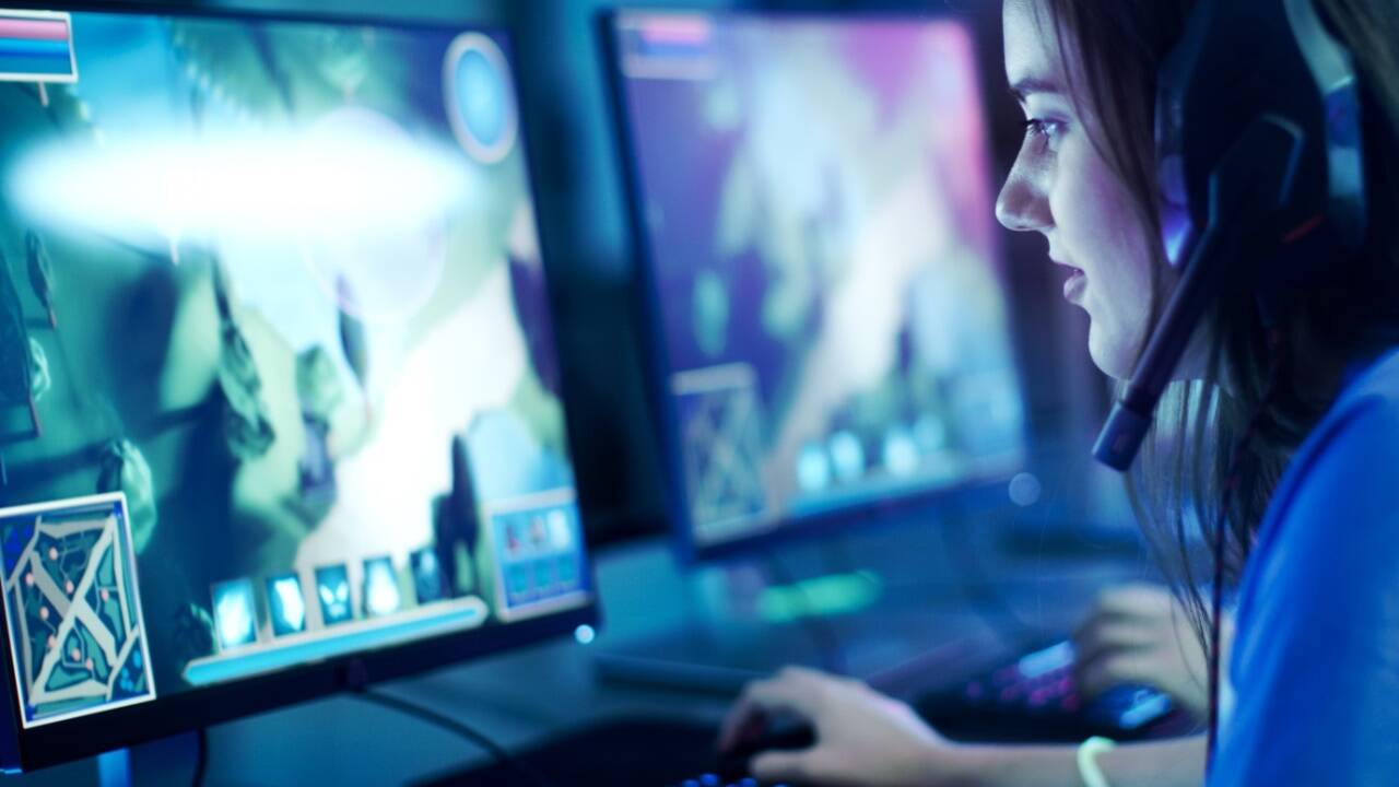 Der heimische eSport-Verband zählt rund 50.000 aktive E-Sportler; auf privates Gaming setzen gar 5,3 Millionen Österreicher – und somit grob 60 Prozent der Gesamtbevölkerung.   Der heimische eSport-Verband zählt rund 50.000 aktive E-Sportler; auf privates Gaming setzen gar 5,3 Millionen Österreicher – und somit grob 60 Prozent der Gesamtbevölkerung.