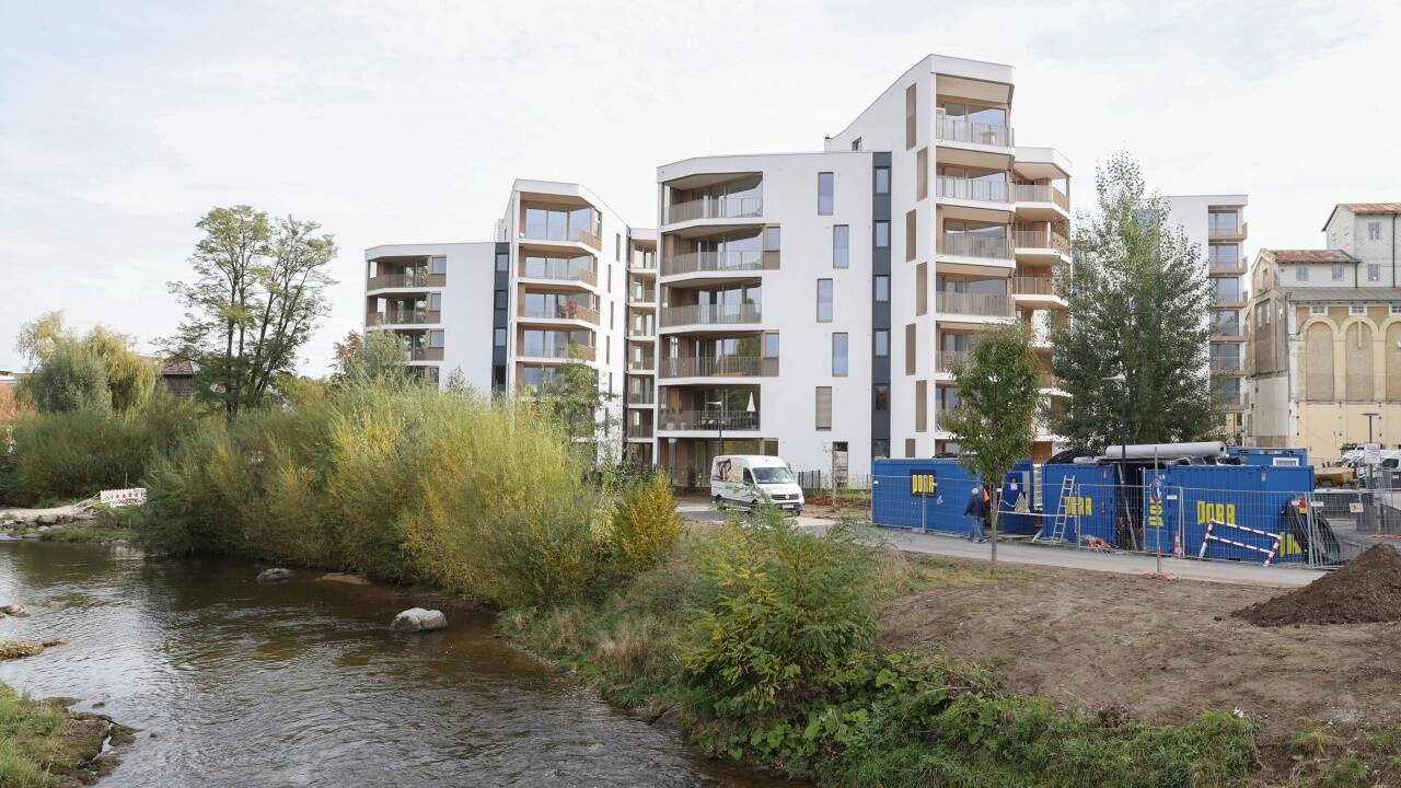 Fast fertig: Das Quartier Rauchmühle. „Pippifein“ seien die Wohnungen. Und dennoch gab es bei der Vergabe für den ersten Bauteil gleich 45 Verzichte.  