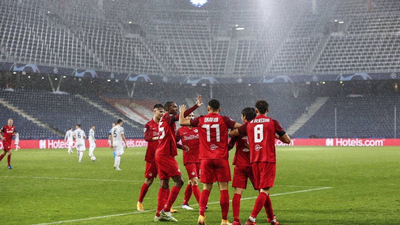 Jubelnde Salzburger glauben an die Sensation. 