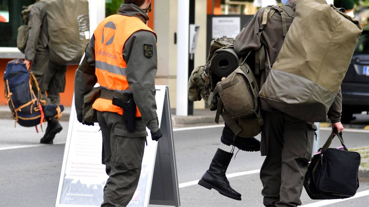 Im Mai rückte die Miliz in Salzburg zum Coronaeinsatz ein. APA/Gindl 