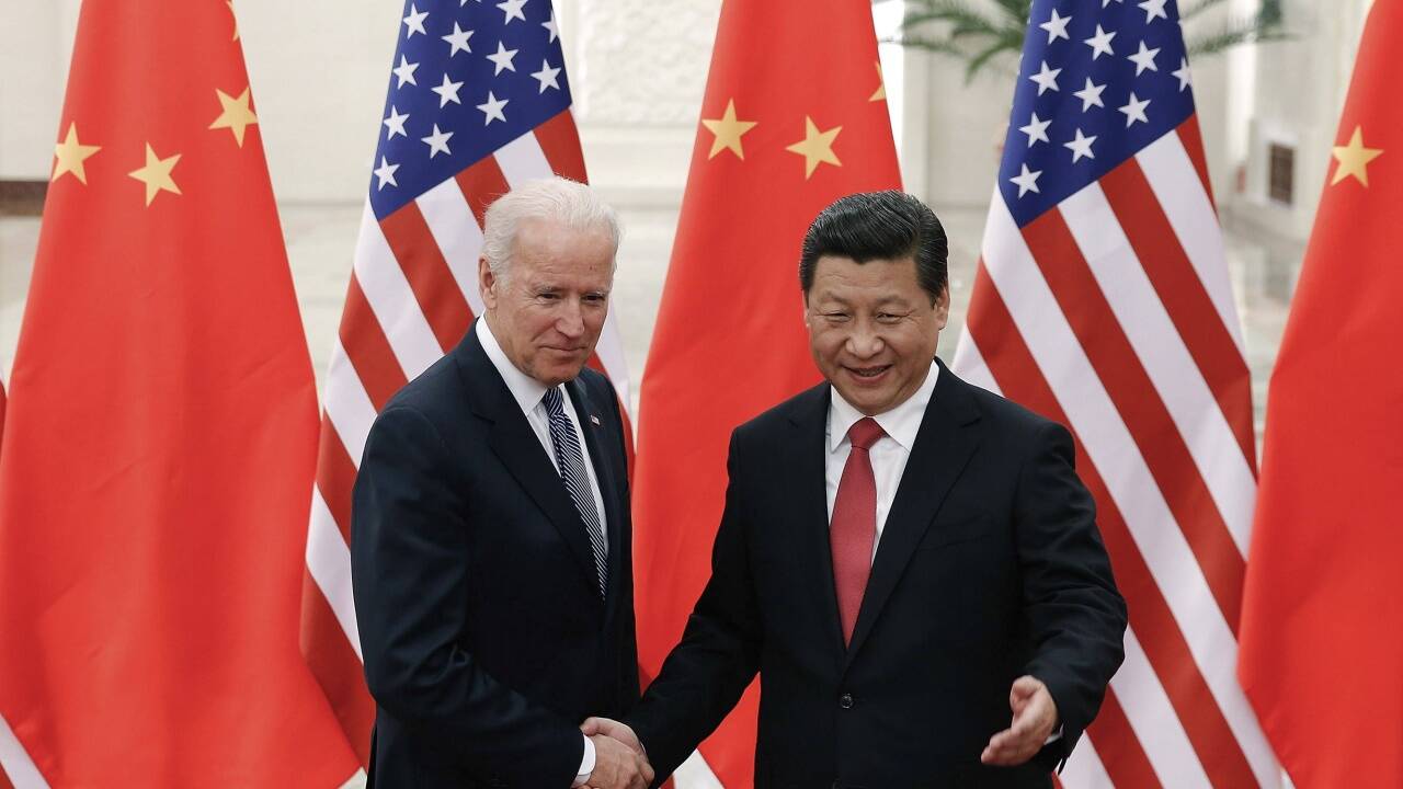 Als damaliger US-Vizepräsident traf Joe Biden im Dezember 2013 auf Chinas Staatschef Xi Jinping. 