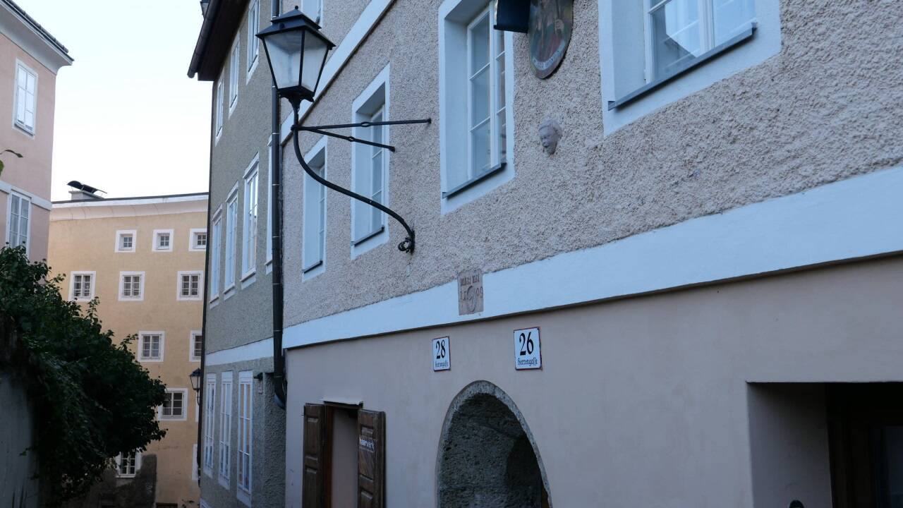 Blick auf den Gebäudekomplex Herrengasse 26 – 28.  