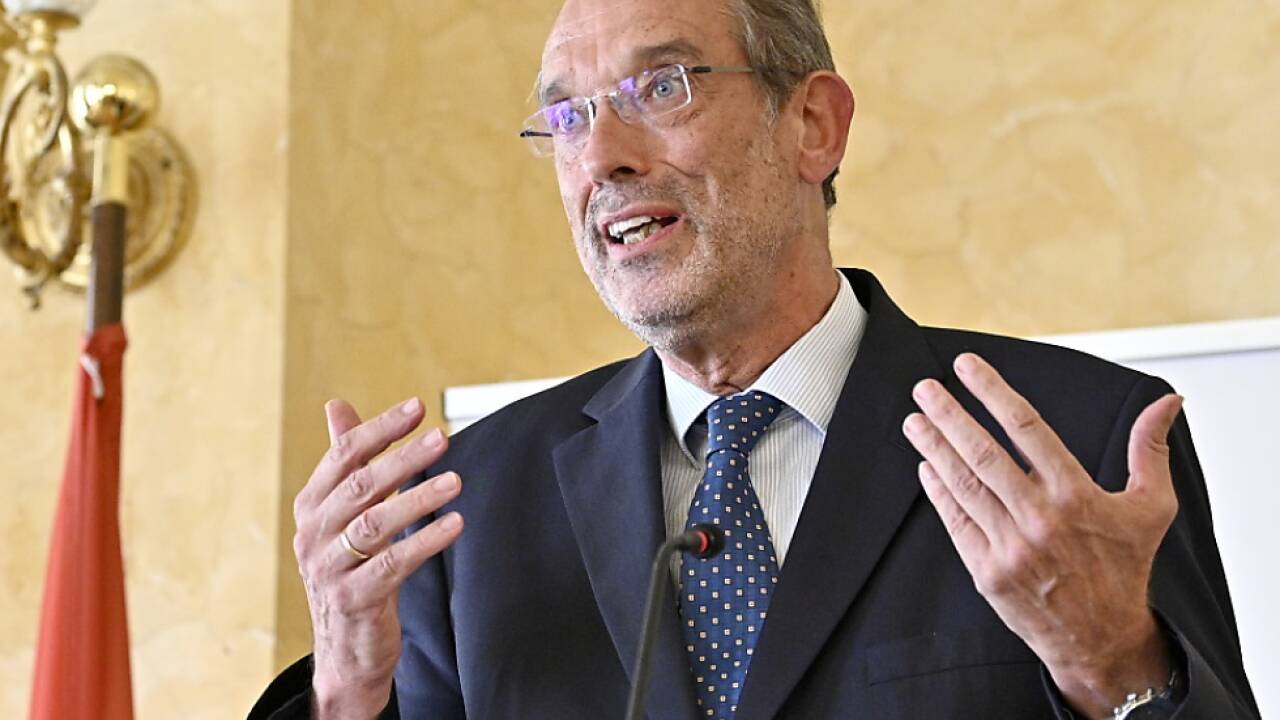 Faßmann möchte Schulen so lange wie möglich offen halten 