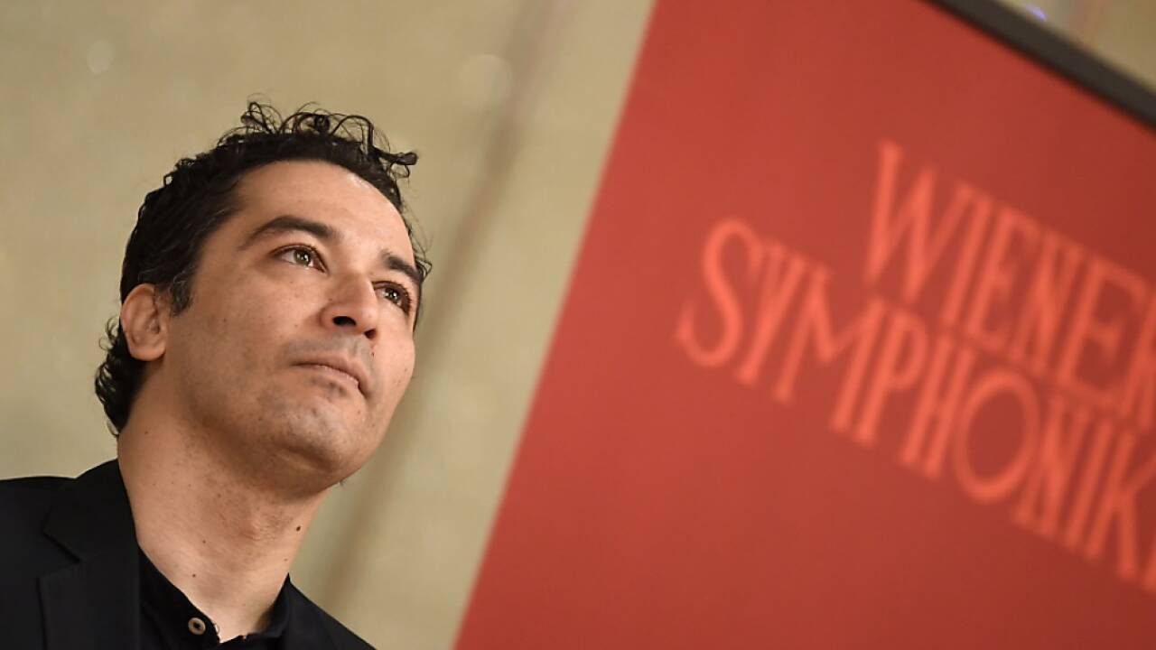 Orozco-Estrada lädt zu Musik und Talk Orozco-Estrada lädt zu Musik und Talk