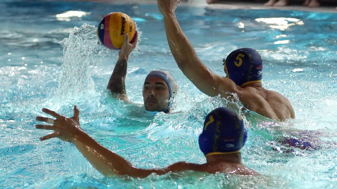 Salzburgs Spielertrainer Szrgyán Zsivánovity führt vor dem Finale die Torschützenliste an. Salzburgs Spielertrainer Szrgyán Zsivánovity führt vor dem Finale die Torschützenliste an.