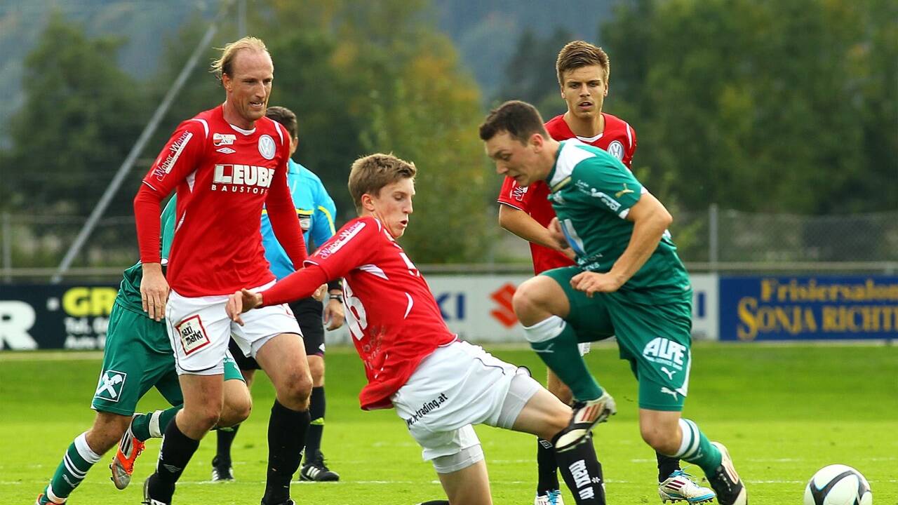 Philipp Wiesinger an der Seite von Bernd Winkler beim USK Anif. Philipp Wiesinger an der Seite von Bernd Winkler beim USK Anif.