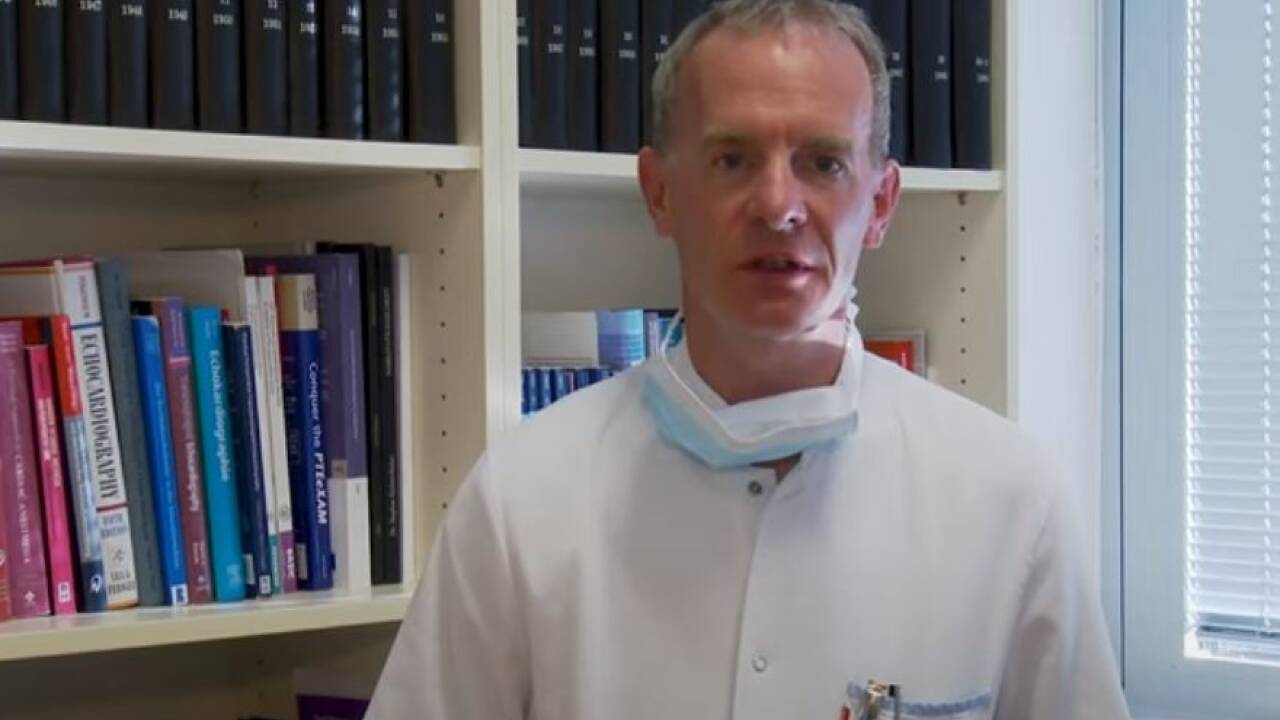 Intensivmediziner Eschertzhuber im Videoappell, den das Tiroler Spitalspersonal jetzt auf YouTube stellte. Intensivmediziner Eschertzhuber im Videoappell, den das Tiroler Spitalspersonal jetzt auf YouTube stellte.