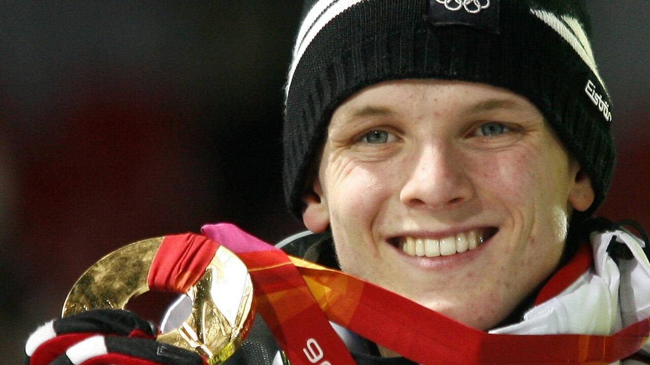 Olympiasieger Thomas Morgenstern blieb dem Element Luft treu – als Helikopter-Pilot. 