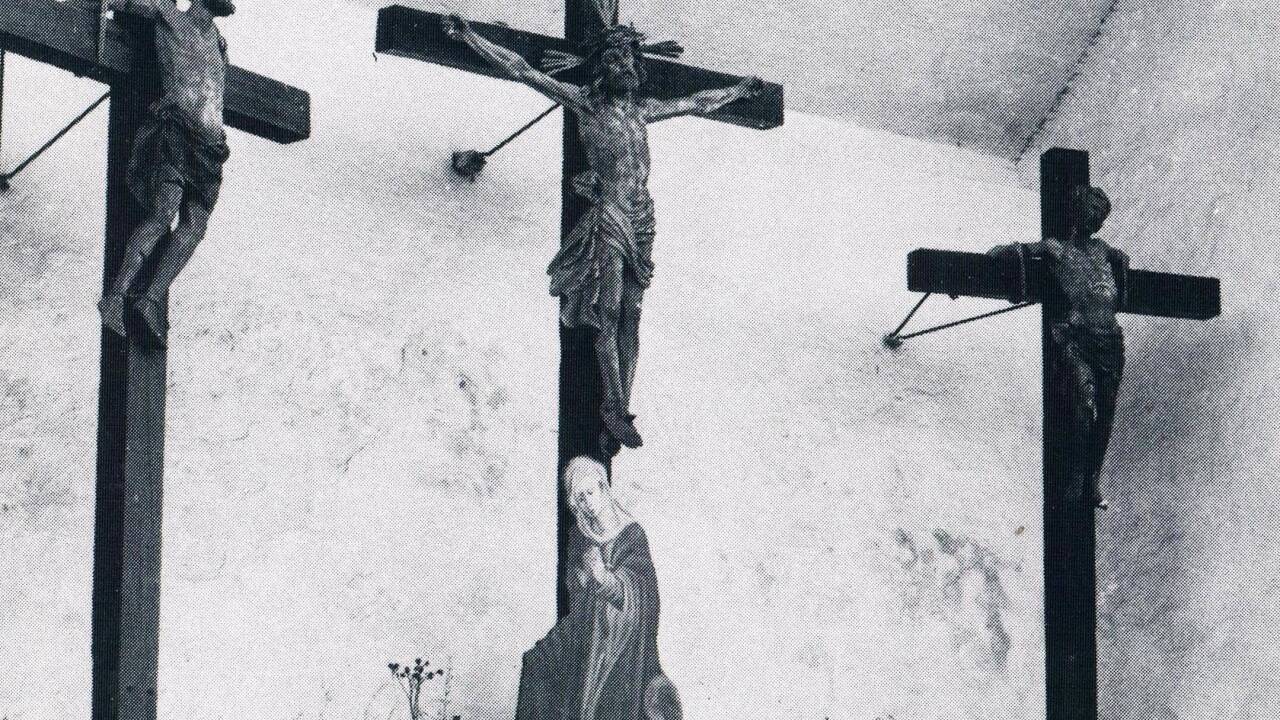 Die Original-Skulpturen aus der Barockzeit wurden verkauft. Wo sie gelandet sind, ist nicht bekannt. Die Maria Magdalena zu Jesu Füßen wartet noch im Depot.  