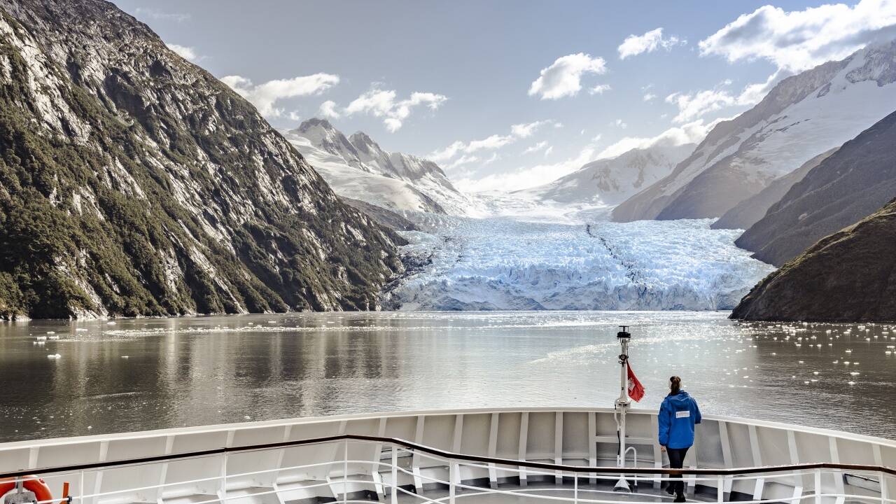 Der beeindruckende Blick vom Bord der „Hanseatic nature“ auf den Garibaldi-Gletscher, der im Nationalpark Alberto de Agostini liegt. 