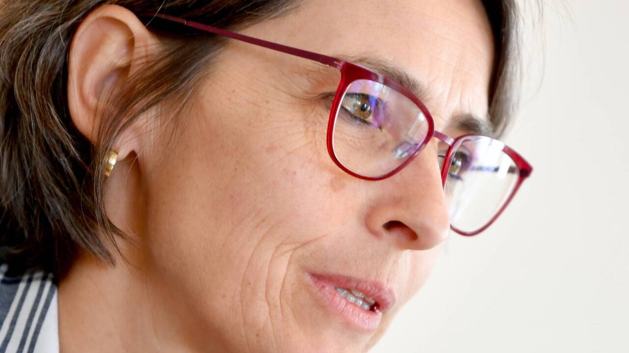 Petra Juhasz: Zunächst wird der Impfstoff für alle Risikogruppen, für ältere Menschen, Ärzte- und Pflegepersonal reichen. Petra Juhasz: Zunächst wird der Impfstoff für alle Risikogruppen, für ältere Menschen, Ärzte- und Pflegepersonal reichen.