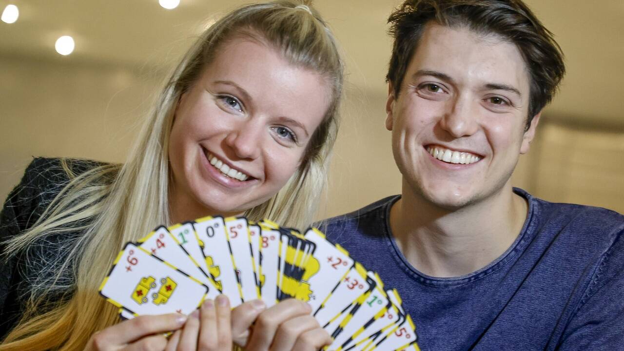Luisa Fesel (24) und Raphael Lipp (24) haben das (Video-)Kartenspiel QuarantGame während des ersten Lockdowns entwickelt.  