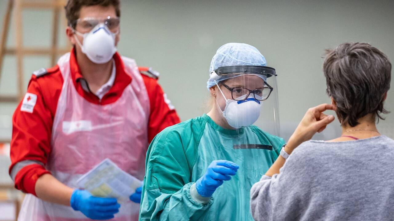 Die Corona-Massentest als organisatorischer Kraftakt. Die Corona-Massentest als organisatorischer Kraftakt.