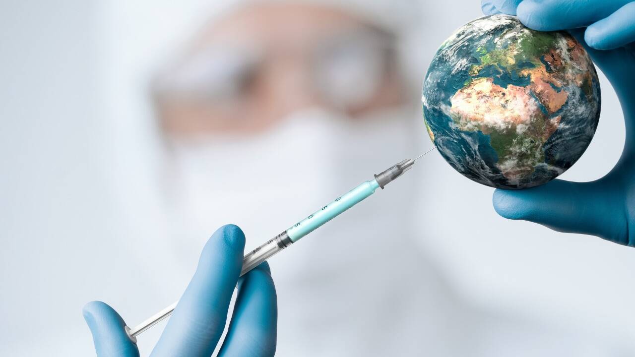 Die bald verfügbare Corona-Impfung wirft neue Fragen auf. Die bald verfügbare Corona-Impfung wirft neue Fragen auf.