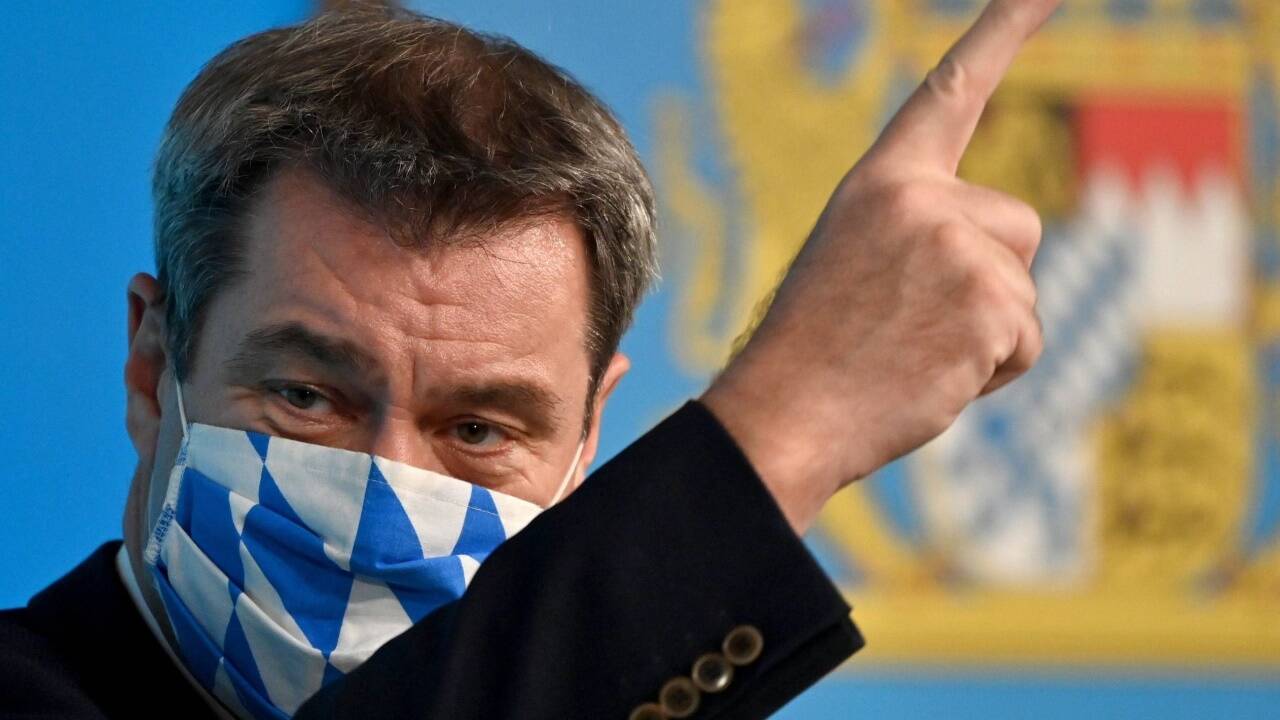 Bayerns Ministerpräsident Markus Söder (CSU) erntet für seinen Wunsch nach einem Skifahrverbot auch in seinem Heimatland nicht nur Zustimmung. 