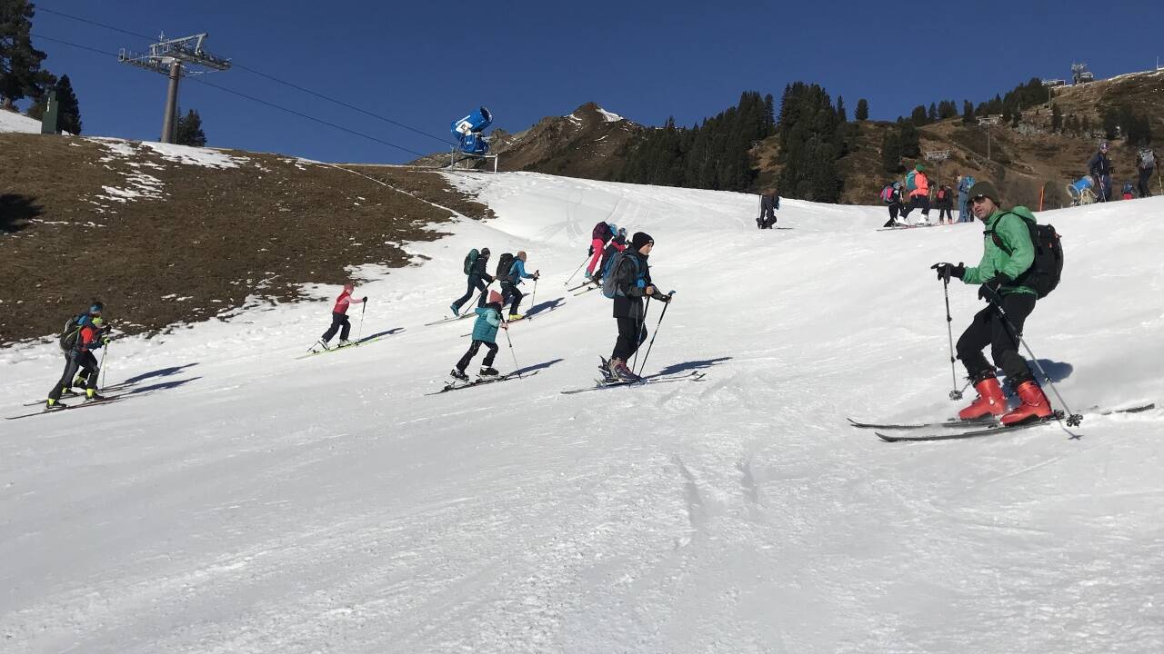 Den Tourengehern gehörten am Wochenende Parkplätze und Pisten in Obertauern.  