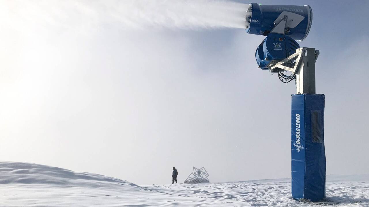 In manchen Skigebieten laufen die Vorbereitungsarbeiten auf Hochtouren. 