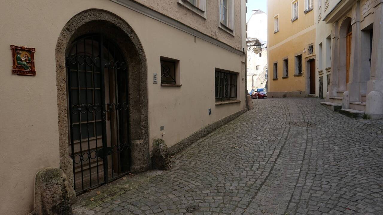 Das Kleinod ist am Hafnerbühel in der Salzburger Steingasse zu bewundern.  