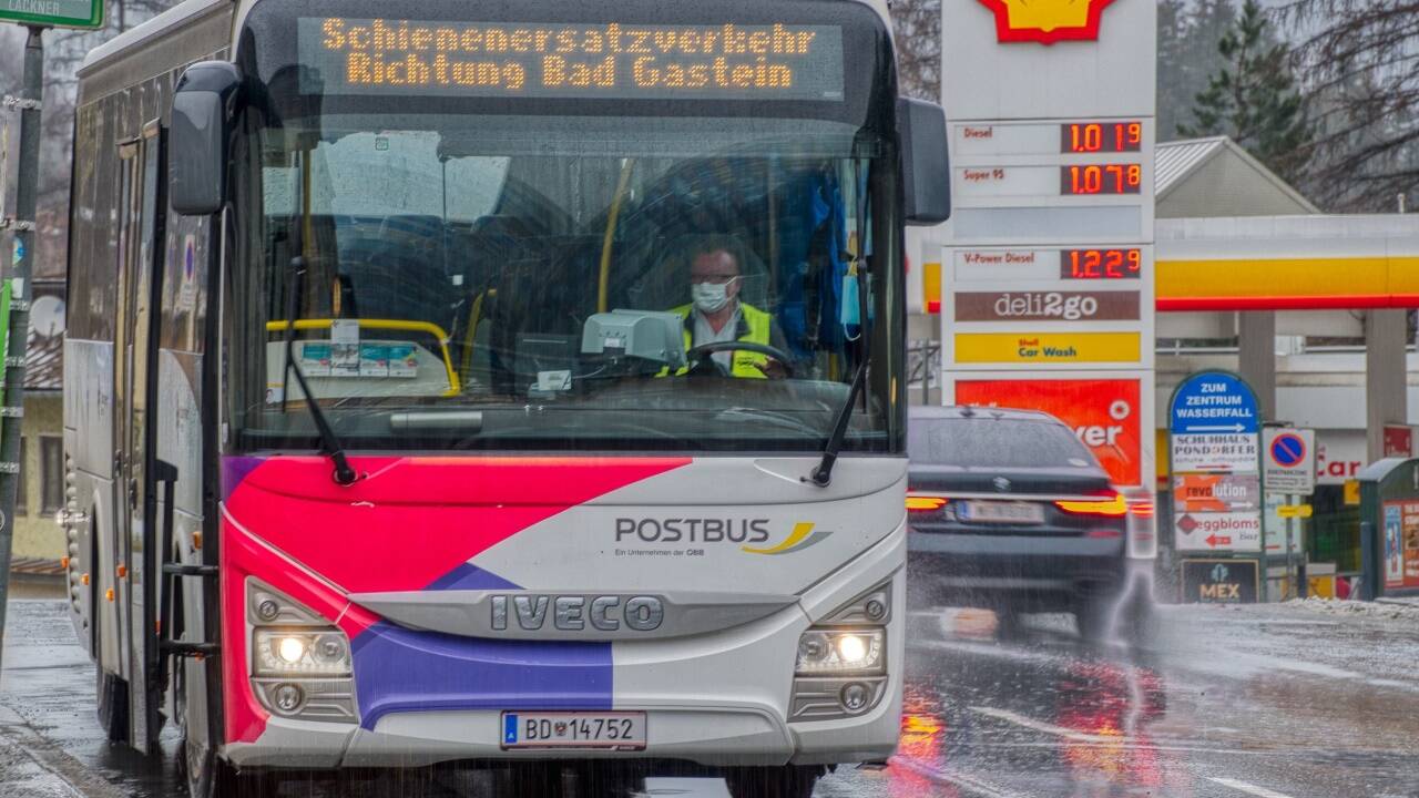 Die ÖBB sperrt die Tauernbahnstrecke. Ein Schienenersatzverkehr ist eingerichtet. 