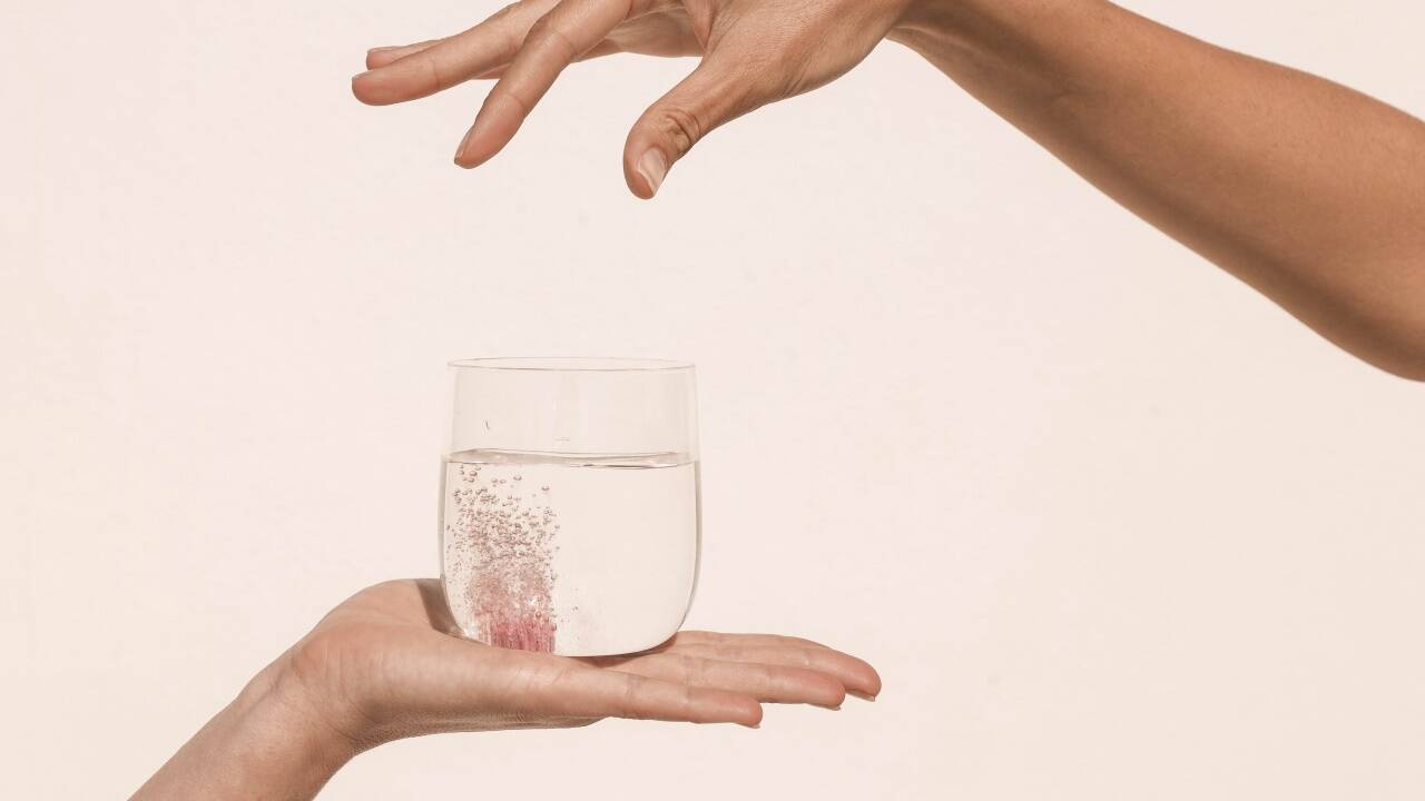 Martin und Henry Murray: Die Brüder wuchsen in Salzburg auf (l.) und machen heute von Wien aus mit Waterdrop-Microdrinks Karriere.   Martin und Henry Murray: Die Brüder wuchsen in Salzburg auf (l.) und machen heute von Wien aus mit Waterdrop-Microdrinks Karriere.