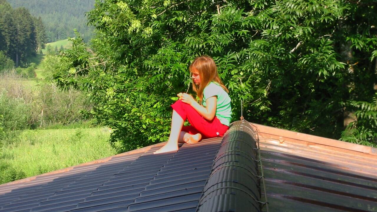 Gewalt in der Familie: Besonders tückisch für Kinder im Lockdown – es fehlen die Ansprechpartner.  Gewalt in der Familie: Besonders tückisch für Kinder im Lockdown – es fehlen die Ansprechpartner.