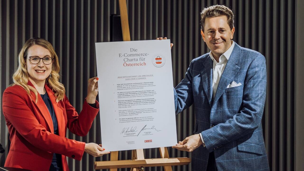 Wirtschaftsministerin Margarete Schramböck sowie WKÖ-Präsident Harald Mahrer 