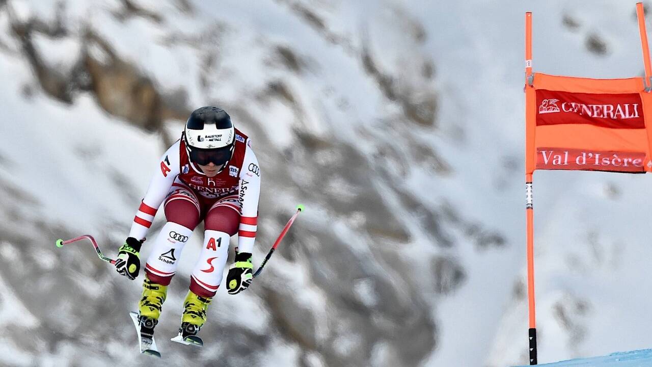 Nicole Schmidhofer stürzte im unteren Streckenteil bei einer Geschwindigkeit von mehr als 100 km/h und flog durch die Sicherheitsnetze. 