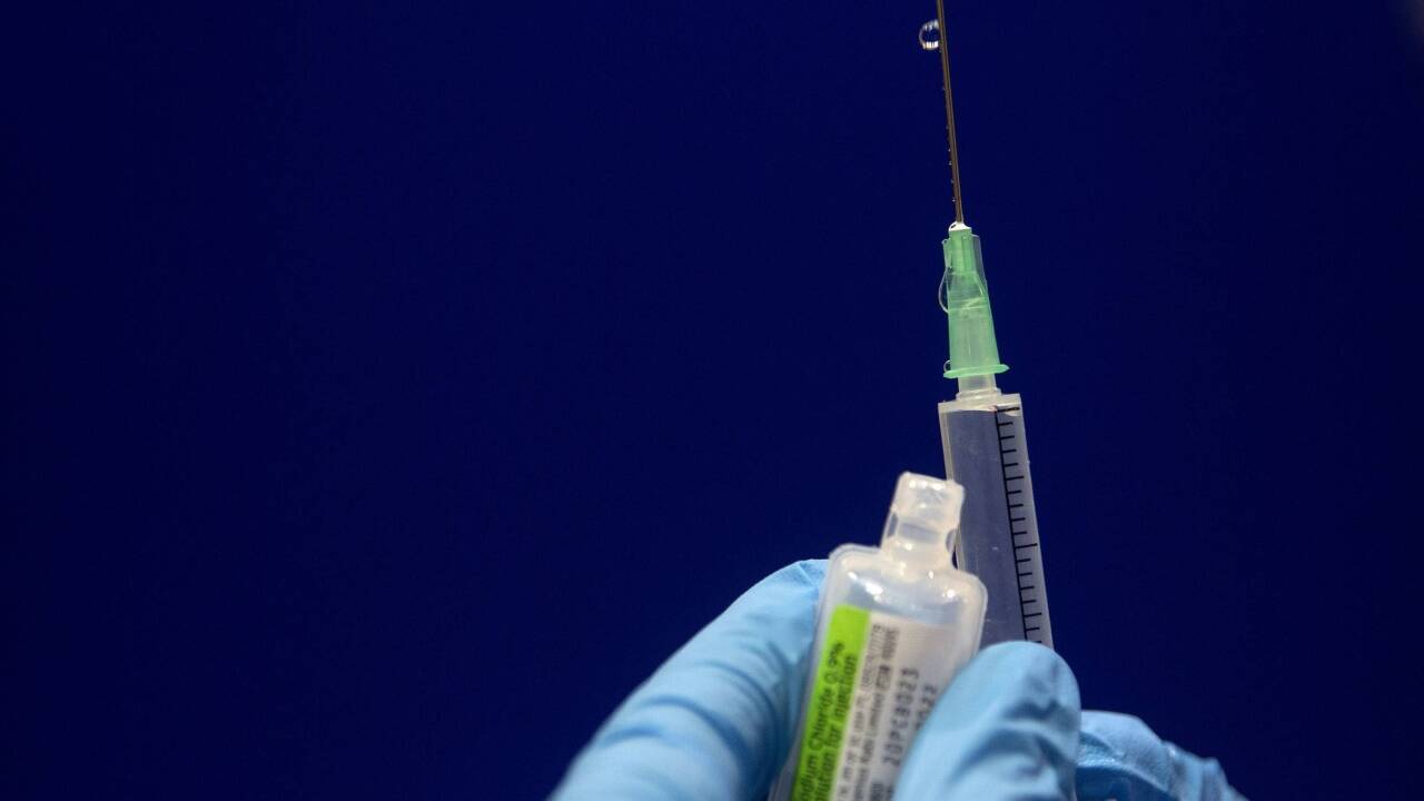 „Ich würde generell nicht jemanden mit einer Autoimmunerkrankung ungeschaut impfen“, sagt Herwig Kollaritsch, Mitglied des nationalen Impfgremiums. „Ich würde generell nicht jemanden mit einer Autoimmunerkrankung ungeschaut impfen“, sagt Herwig Kollaritsch, Mitglied des nationalen Impfgremiums.