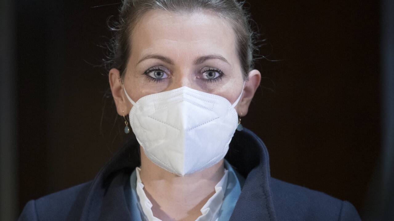 Archivbild: Arbeitsministerin Christine Aschbacher (ÖVP) anl. eines Besuchs der Teststraße in der Helmut-List-Halle am Samstag, 12. Dezember 2020, in Graz.  