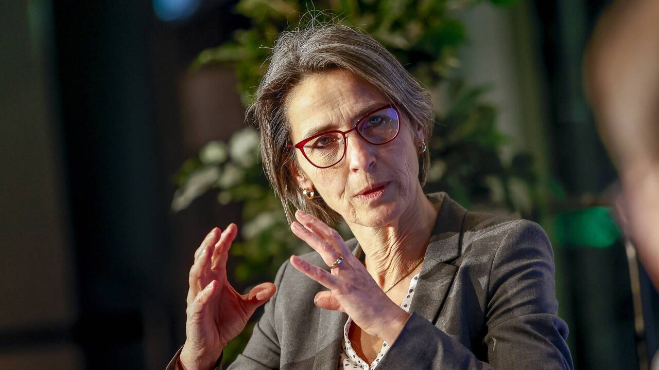 Landessanitätsdirektorin Petra Juhasz im SN-Saal. 