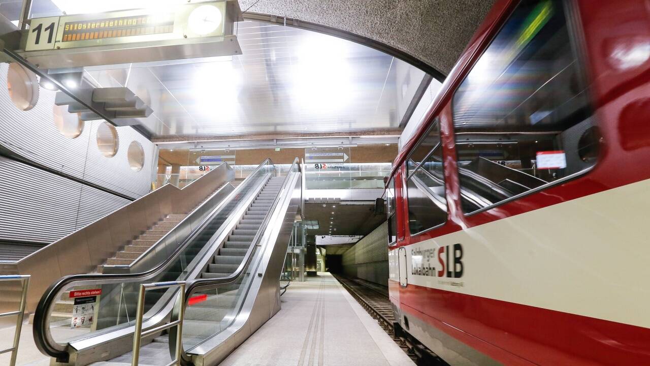Derzeit endet die Salzburger Lokalbahn unter dem Hauptbahnhof. Derzeit endet die Salzburger Lokalbahn unter dem Hauptbahnhof.
