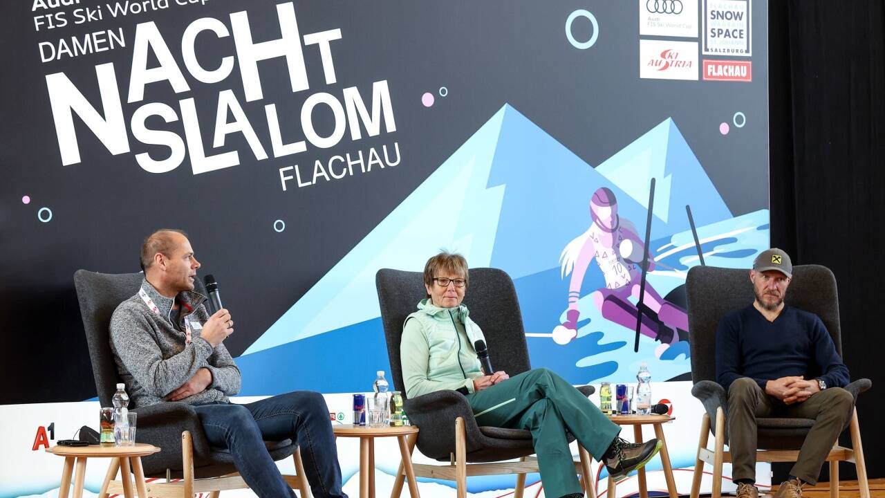 Die Skilegenden Hermann Maier, Annemarie Moser und Michael Walchhofer beim Pressegespräch in Flachau. 