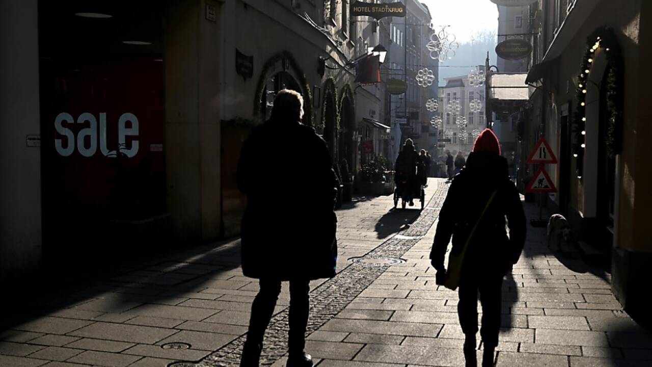 Händler dürfen erst wieder am 8. Februar aufsperren.  Händler dürfen erst wieder am 8. Februar aufsperren.