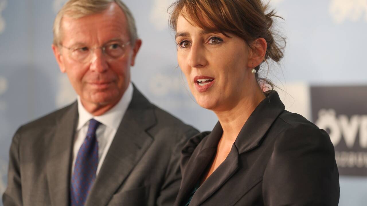 Landeshauptmann Wilfried Haslauer holte Maria Hutter 2018 in die Regierung. Nun muss sie wieder Platz machen.  