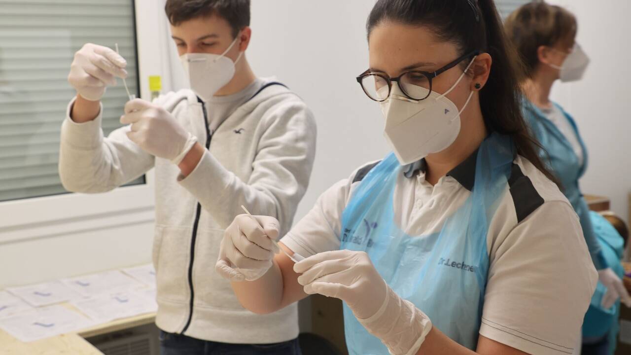 Anfang kommender Woche soll es möglich sein, entdeckte Coronavirus-Mutationen in das Epidemiologische Meldesystem einzupflegen. 