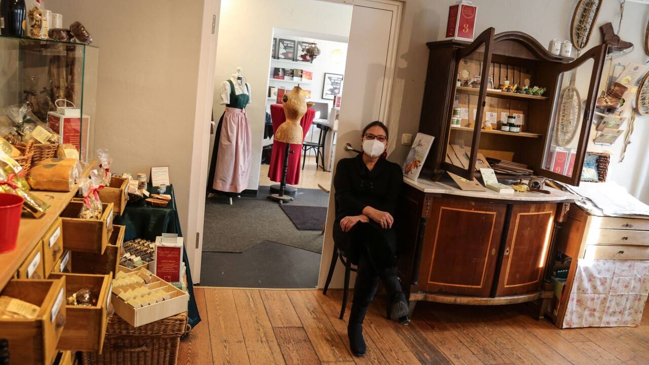 Ingrid Weese-Weydemann verkauft in der dem Museum Fronfeste angeschlossenen Kramerey Lebensmittel, aber auch Handwerkskunst. Die gibt es per Vorbestellung zum Abholen.  