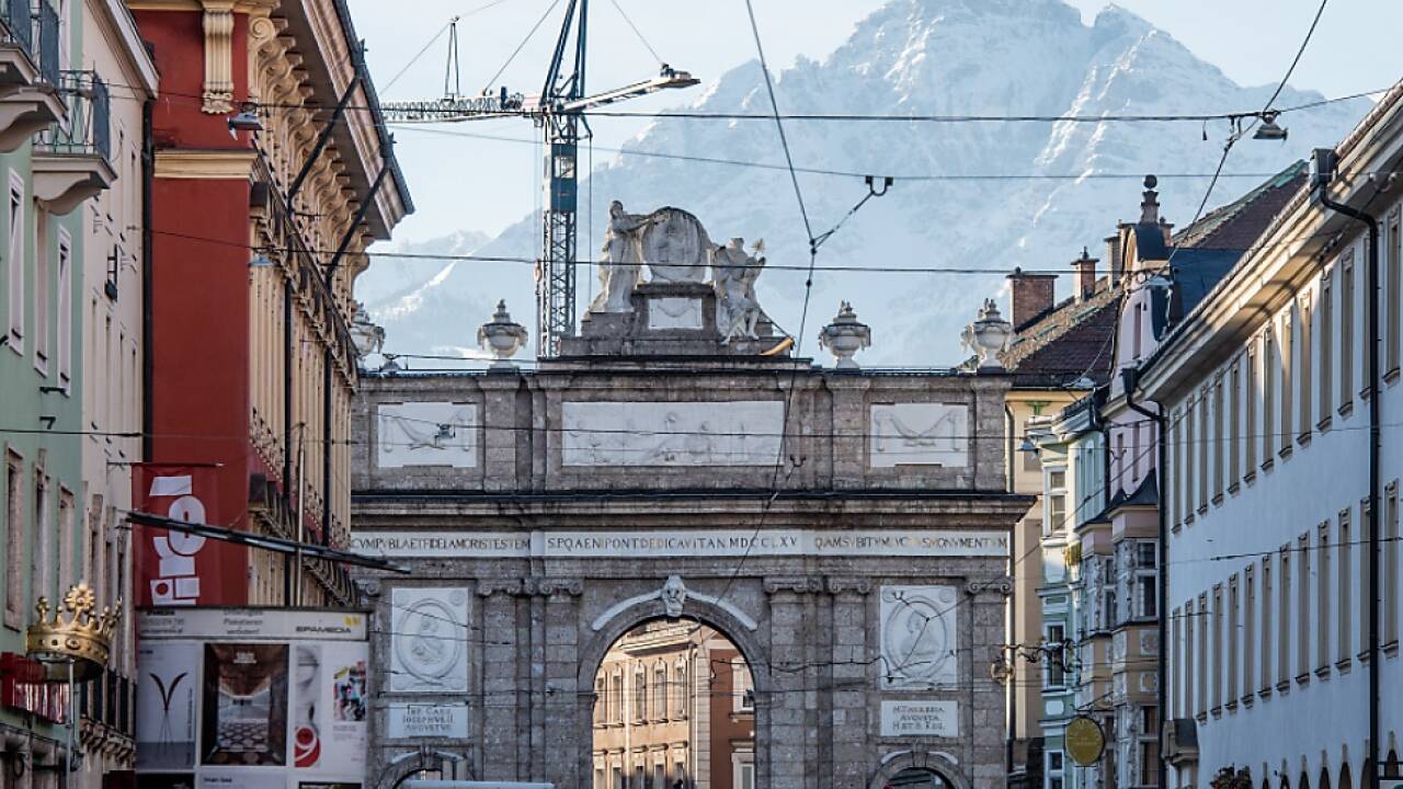 Tirol drohen schärfere Maßnahmen gegen Corona  Tirol drohen schärfere Maßnahmen gegen Corona