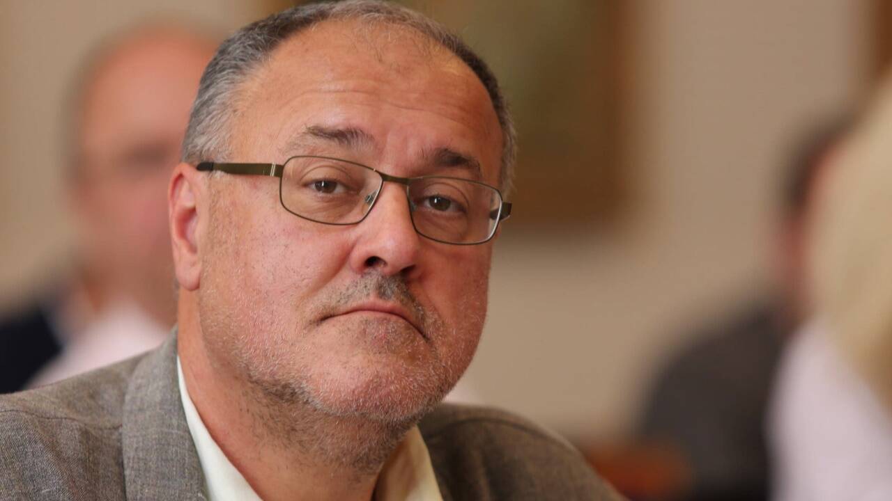 Josef Scheinast, der grüne Verkehrssprecher im Landtag, sieht den türkisen Finanzminister in der Pflicht.  