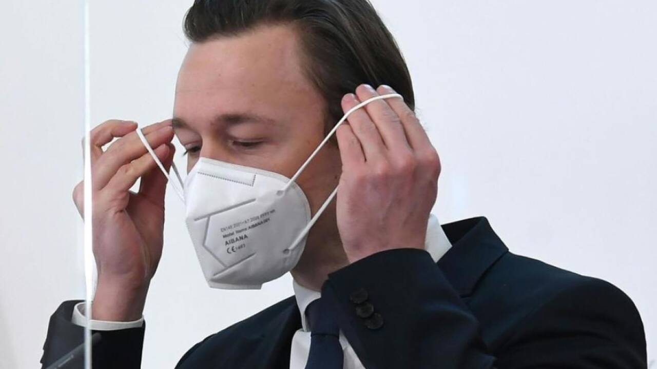 Finanzminister Gernot Blümel (ÖVP) mit FFP2-Maske 