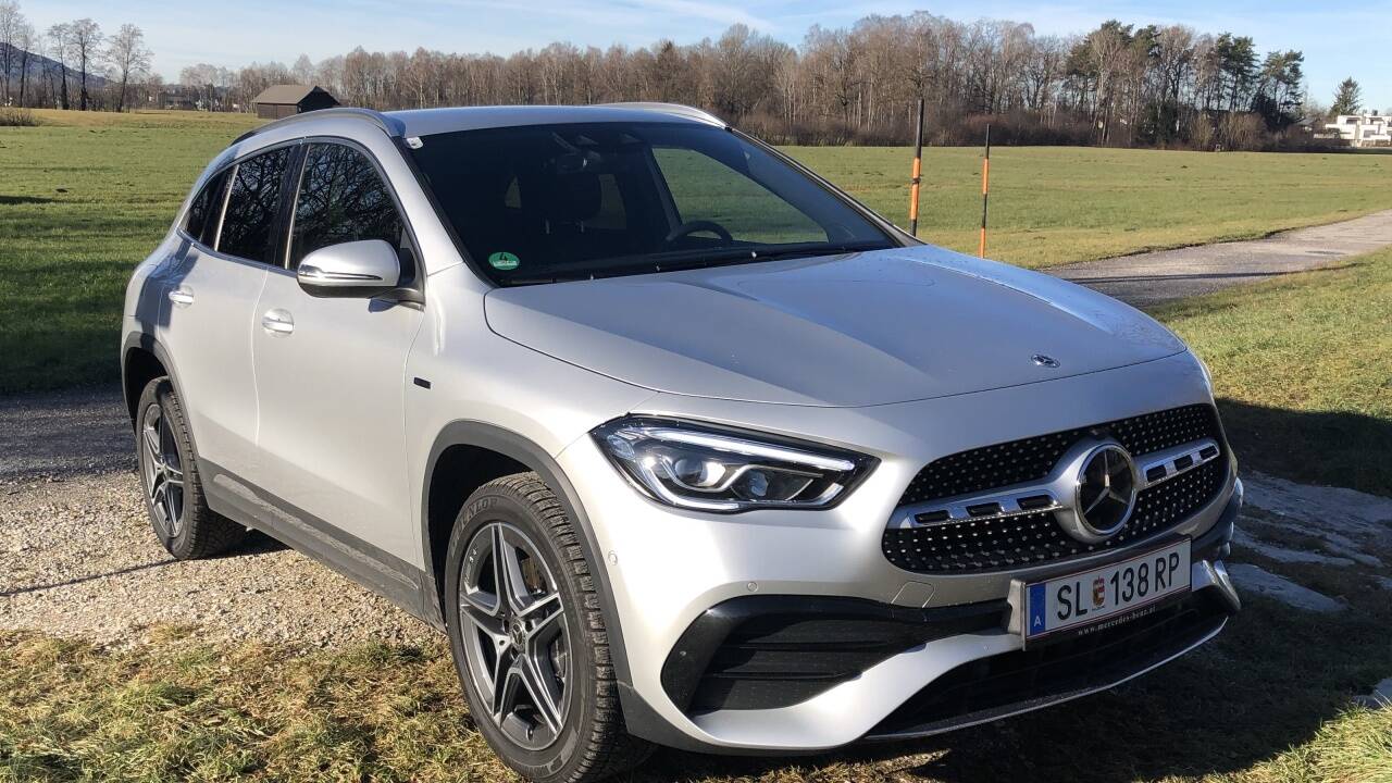 Der Mercedes-Benz GLA 250e bietet ausreichend Power und eine praxistaugliche Reichweite.  