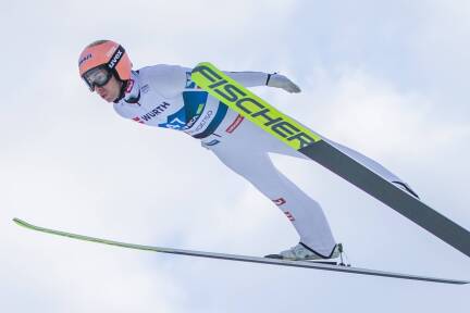 Titelverteidiger Stefan Kraft machte im zweiten Durchgang einen Satz nach vorn. 