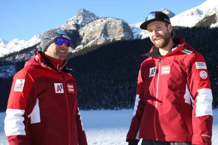 Cheftrainer Marco Pfeifer (l.) hofft, dass Marco Schwarz seinem Mammutprogramm nicht Tribut zollen muss. 