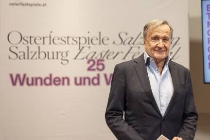 Intendant Nikolaus Bachler präsentierte das Programm 2025. 