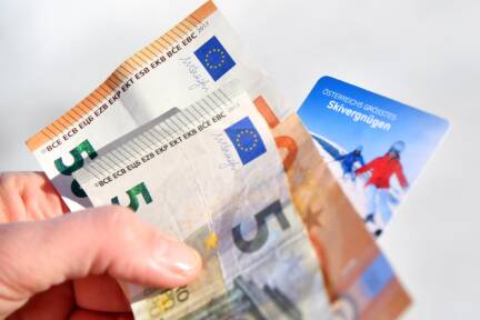 Die Wirtschaft schwächelt, das Budgetdefizit steigt. In der gegenwärtigen Politik spiegelt sich diese ernste Situation nicht wider.  