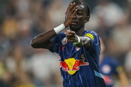 Ungewöhnlicher Spielertyp, ungewöhnlicher Torjubel: der 20-jährige Malier Moussa Yeo. 