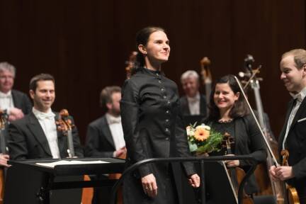 Dirigentin Oksana Lyniv im Großen Festspielhaus 