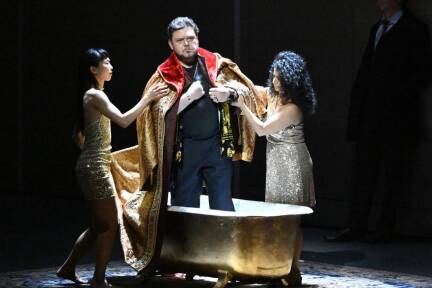 Vitalij Kowaljow (Fürst Iwan Chowanskij) bei der Fotoprobe zur Oper „Chowanschtschina“ von Modest Mussorgskis im Rahmen der Salzburger Osterfestspiele 