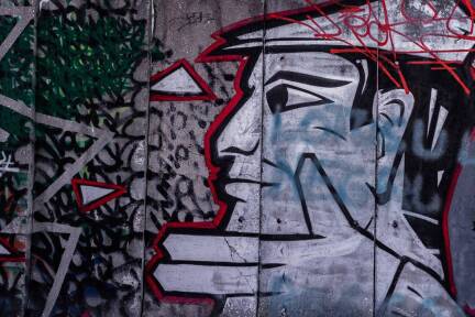 „Überlege ein Mal, bevor du gibst, zwei Mal, bevor du annimmst, und tausend Mal, bevor du verlangst.“  