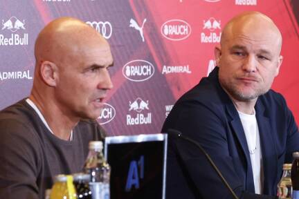 Auf Trainer Thomas Letsch und Sportboss Rouven Schröder wartet ein enormer organisatorischer Aufwand. 